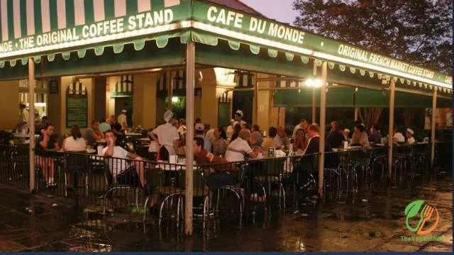 You won't find any vegan options in New Orleans' Cafe du Monde restaurant, but you can enjoy Louisiana cuisine and history with our Chocolate Beignets vegan version.
