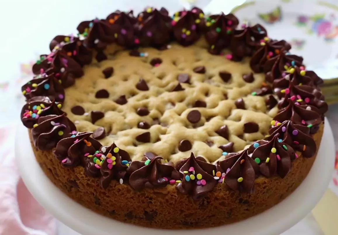How to make a chocolate cookie cake