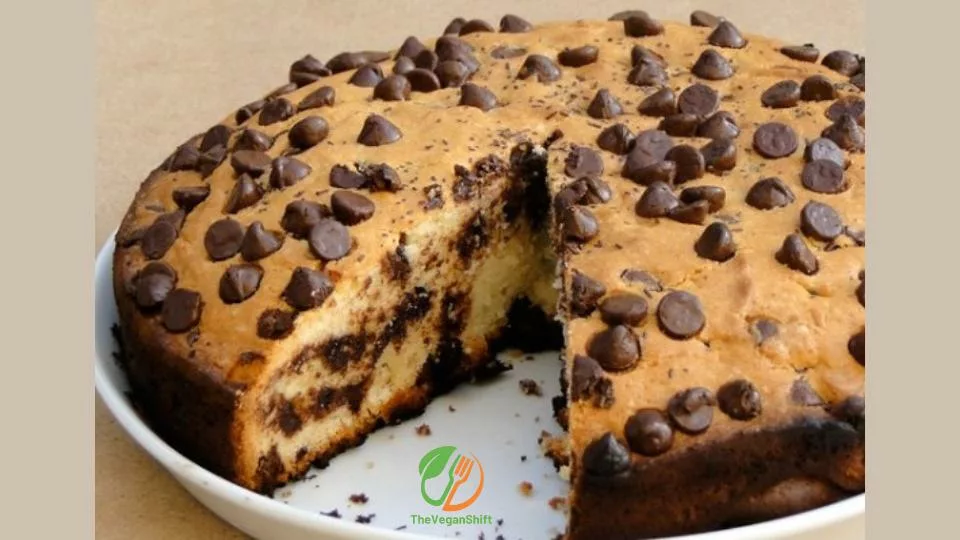 Chocolate chip cookie cake for parties and ocassions
